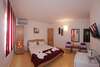 hotel_img
